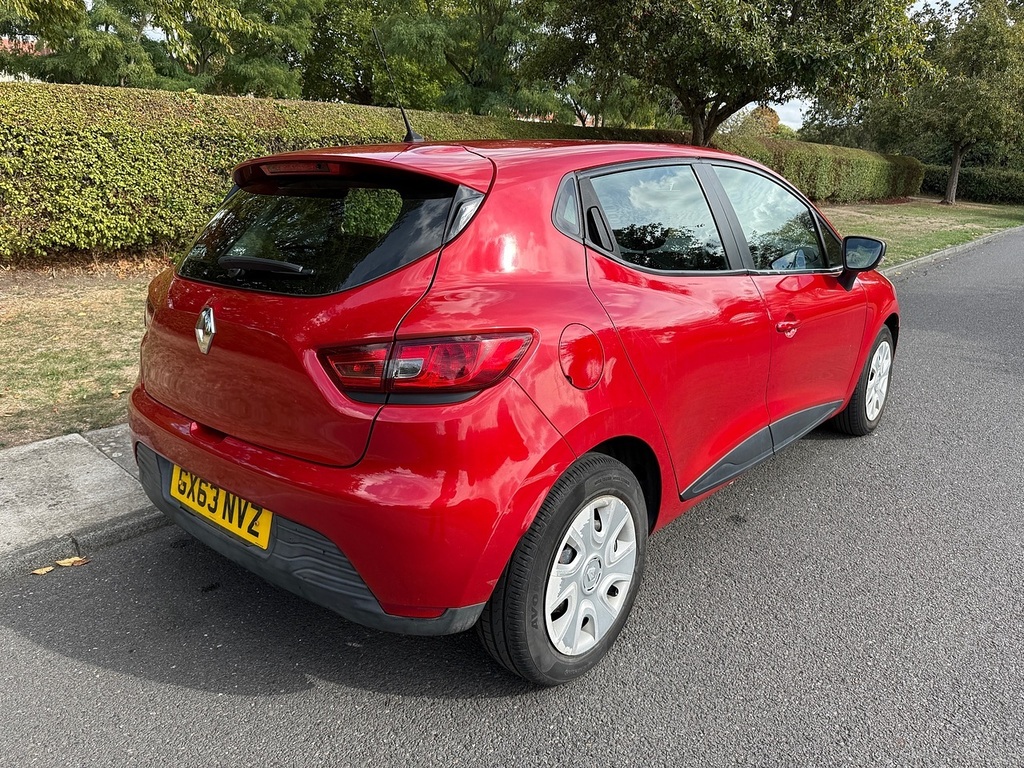 Renault Clio Expression U3643 Ulez Red #3