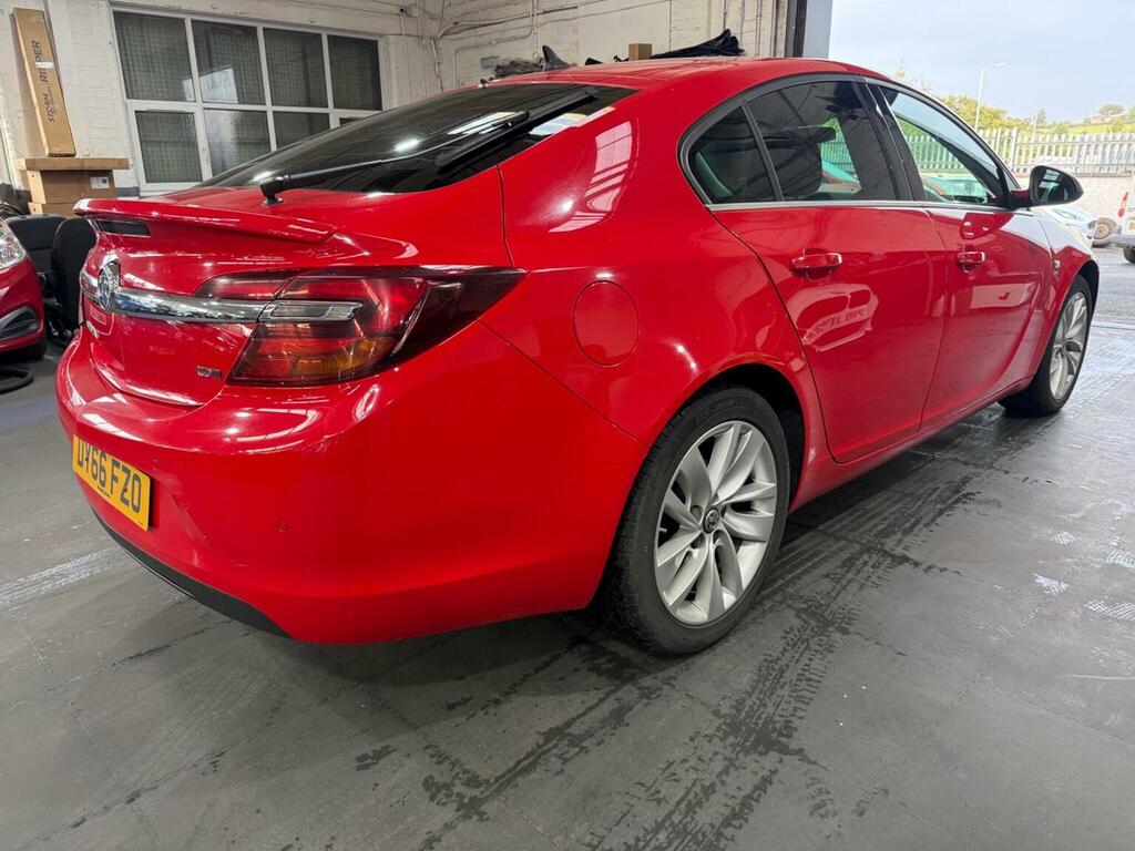 Vauxhall Insignia Hatchback 2.0 Cdti Sri Nav Euro 6 Ss 2016 Red #4