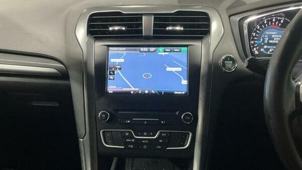 Ford Mondeo 2.0 Tdci Titanium Euro 6 Ss White #2