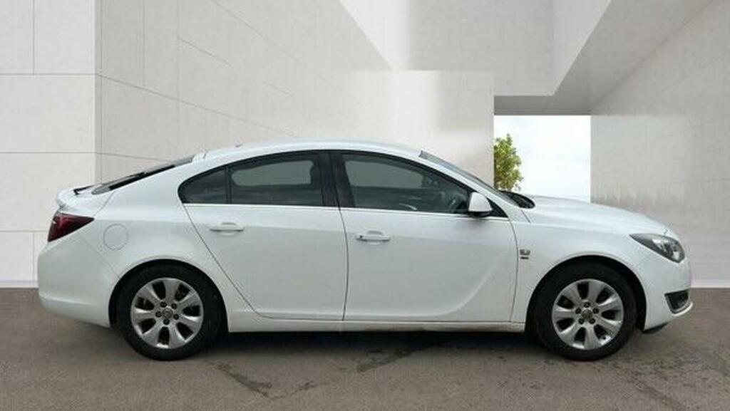 Vauxhall Insignia 1.6 Cdti Sri Nav Euro 6 Ss White #3