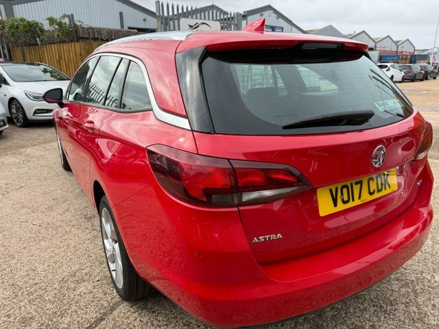Vauxhall Astra 1.6 Cdti Blueinjection Sri Nav Sports Tourer D Red #3