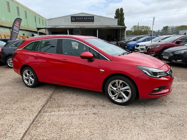Vauxhall Astra 1.6 Cdti Blueinjection Sri Nav Sports Tourer D Red
