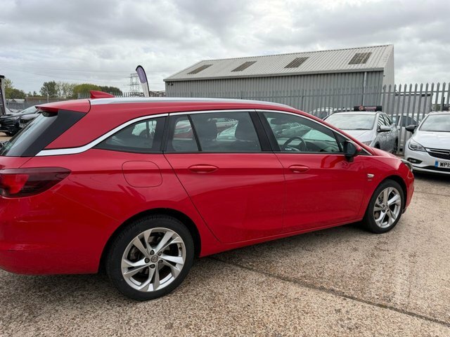 Vauxhall Astra 1.6 Cdti Blueinjection Sri Nav Sports Tourer D Red #5