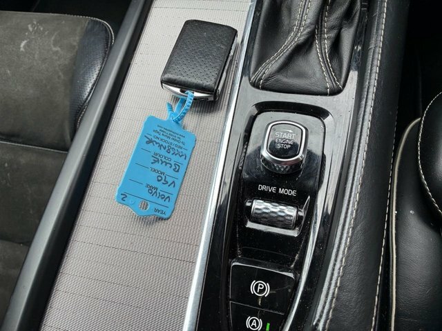 Volvo V90 2.0 D4 R Design Pro Geartronic Black #42