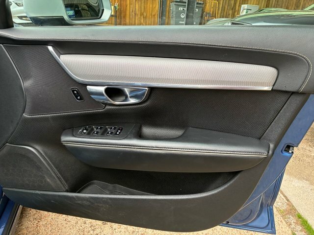 Volvo V90 2.0 D4 R Design Pro Geartronic Black #37