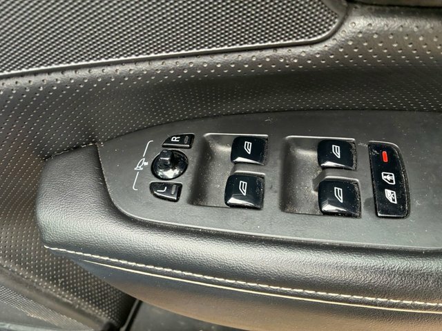 Volvo V90 2.0 D4 R Design Pro Geartronic Black #38