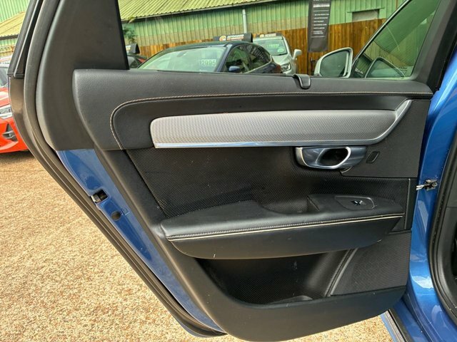 Volvo V90 2.0 D4 R Design Pro Geartronic Black #30