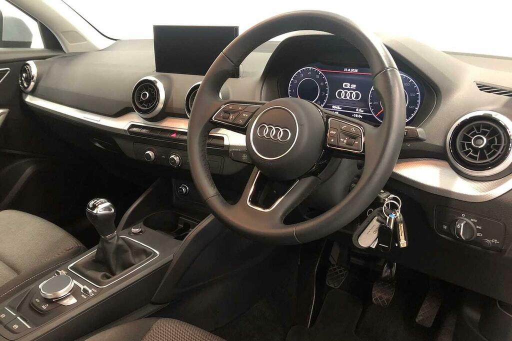 Audi Q2 Sport 30 Tfsi 110 Ps 6-Speed SL73XEU Silver #6