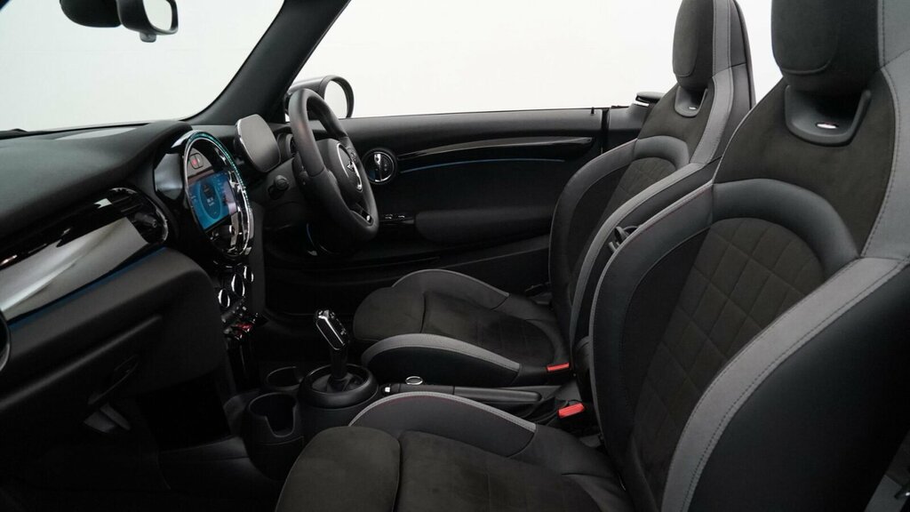 Mini Convertible 2.0 Cooper S Sport Convertible Steptron White #52