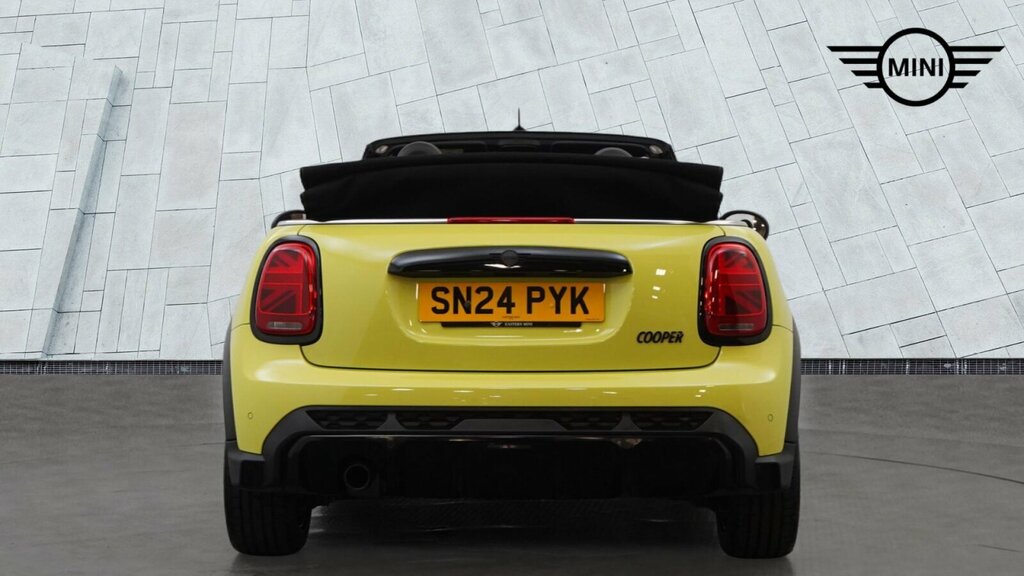 Mini Convertible 2.0 Cooper S Sport Convertible Steptron White #30