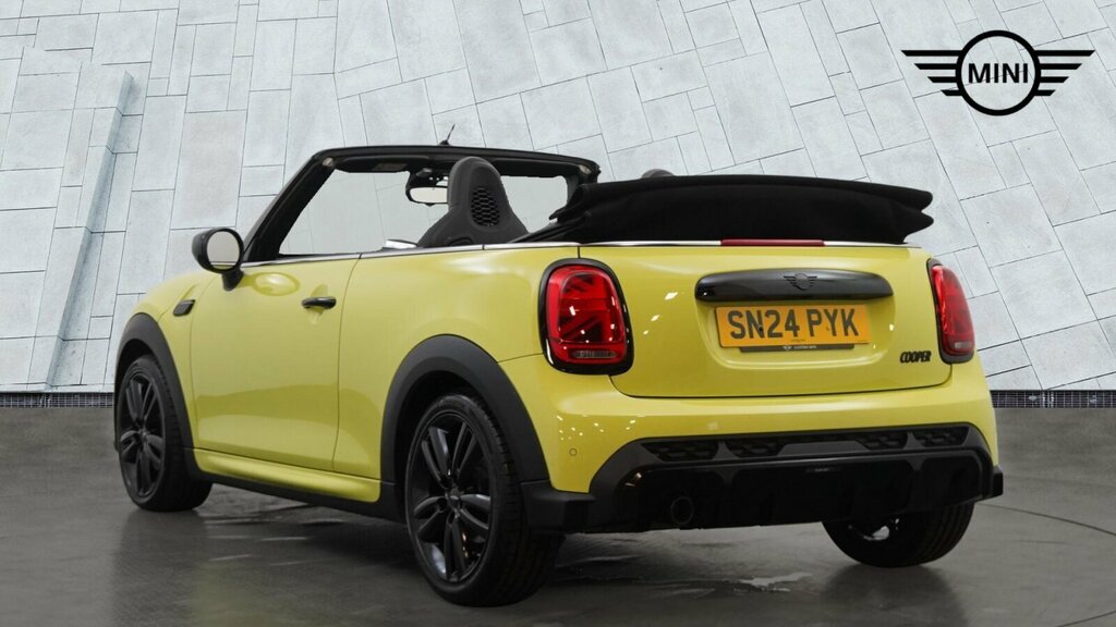 Mini Convertible 2.0 Cooper S Sport Convertible Steptron White #3