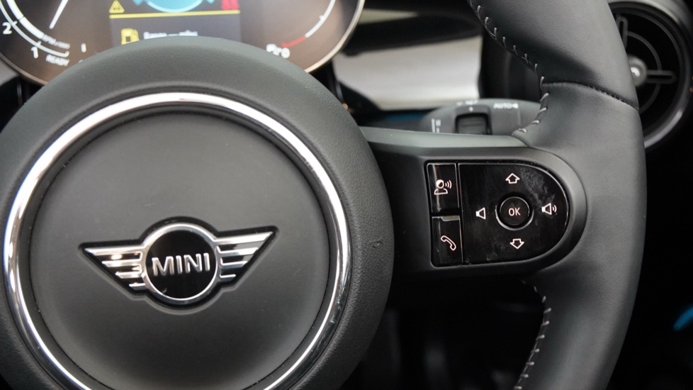 Mini Convertible 2.0 Cooper S Sport Convertible Steptron White #35