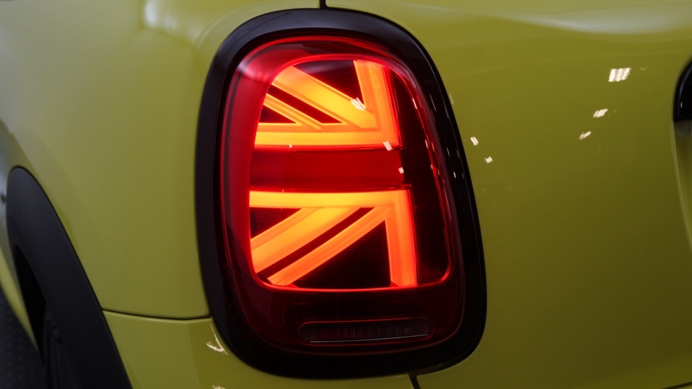 Mini Convertible 2.0 Cooper S Sport Convertible Steptron White #66