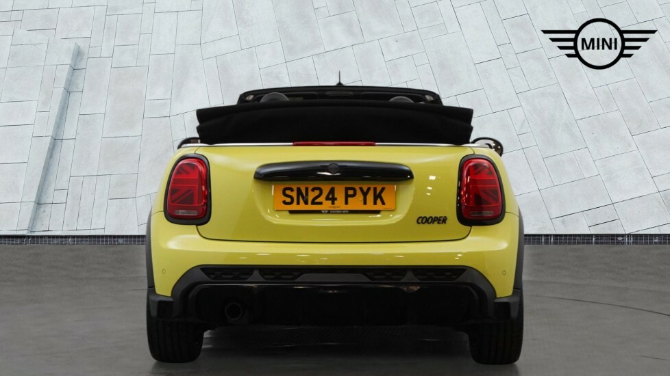 Mini Convertible 2.0 Cooper S Sport Convertible Steptron White #29