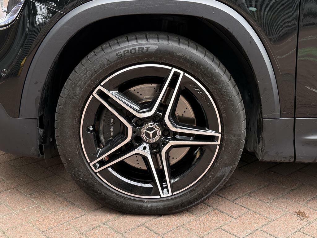 Mercedes-Benz GLB Class Glb 220 D 4Matic Amg Line Premium 7 Seats Black #6