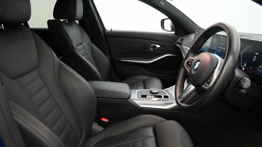 BMW 3 Series 330E Xdrive M Sport Step #11