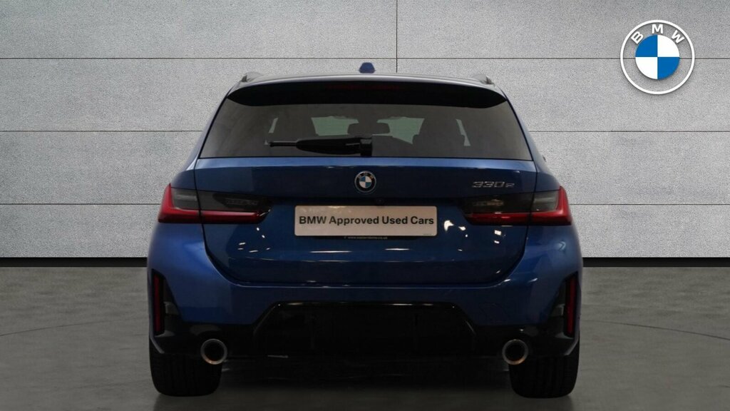 BMW 3 Series 330E Xdrive M Sport Step #15