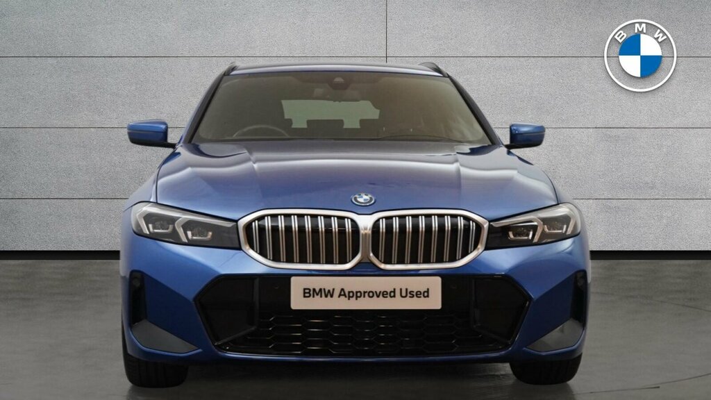 BMW 3 Series 330E Xdrive M Sport Step #16