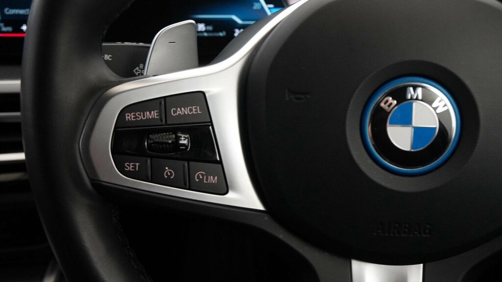 BMW 3 Series 330E Xdrive M Sport Step #17