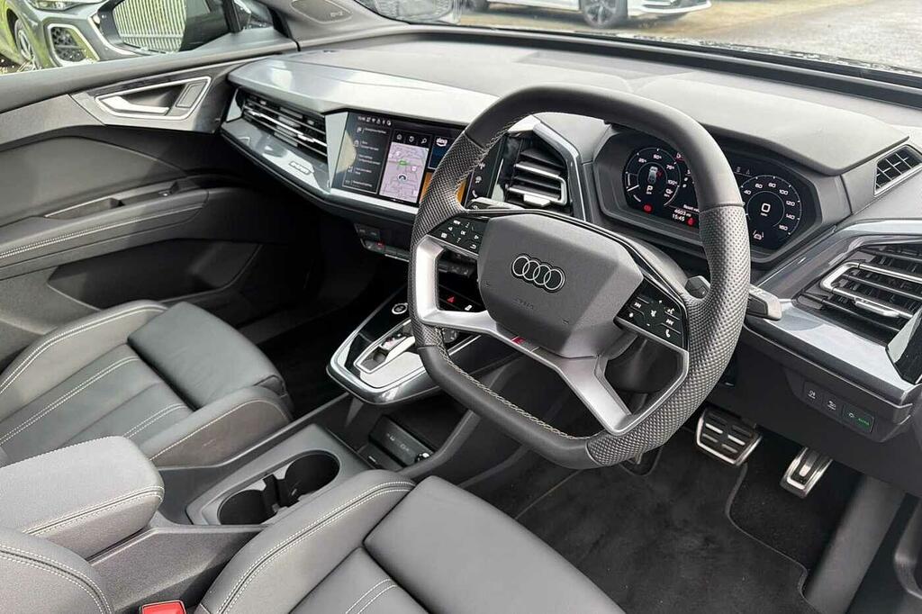 Audi Q4 E Tron Black Edition 45 Quattro 210,00 Kw Black #6