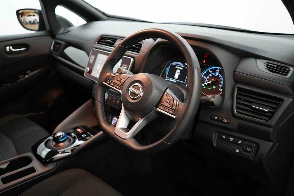 Nissan Leaf 39Kwh N Connecta Hatchback 150 Grey #19
