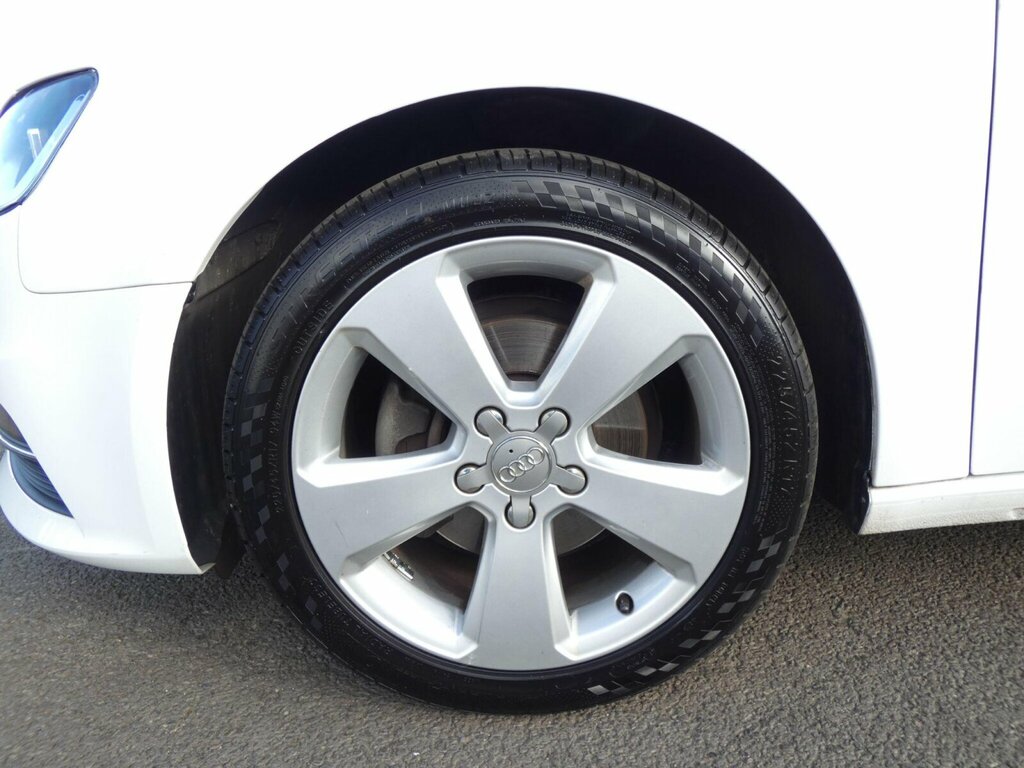 Audi A3 1.6 Tdi Se S Tronic 18 Alloys Black #22