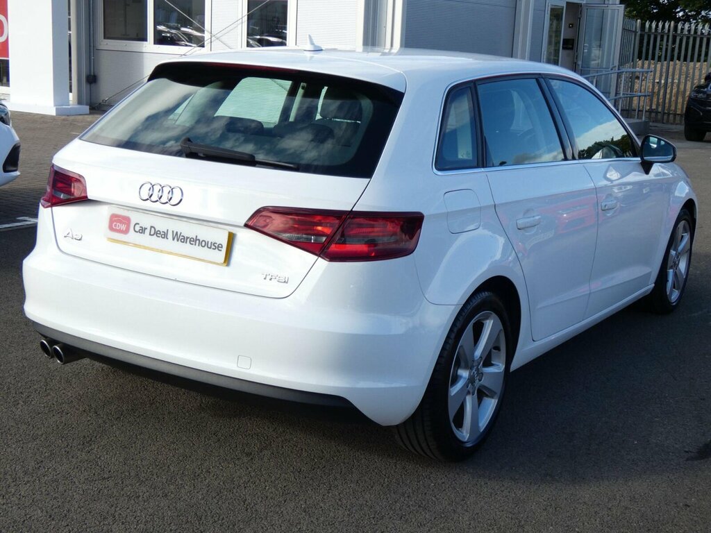 Audi A3 1.6 Tdi Se S Tronic 18 Alloys Black #28
