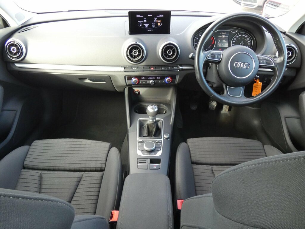 Audi A3 1.6 Tdi Se S Tronic 18 Alloys Black #8
