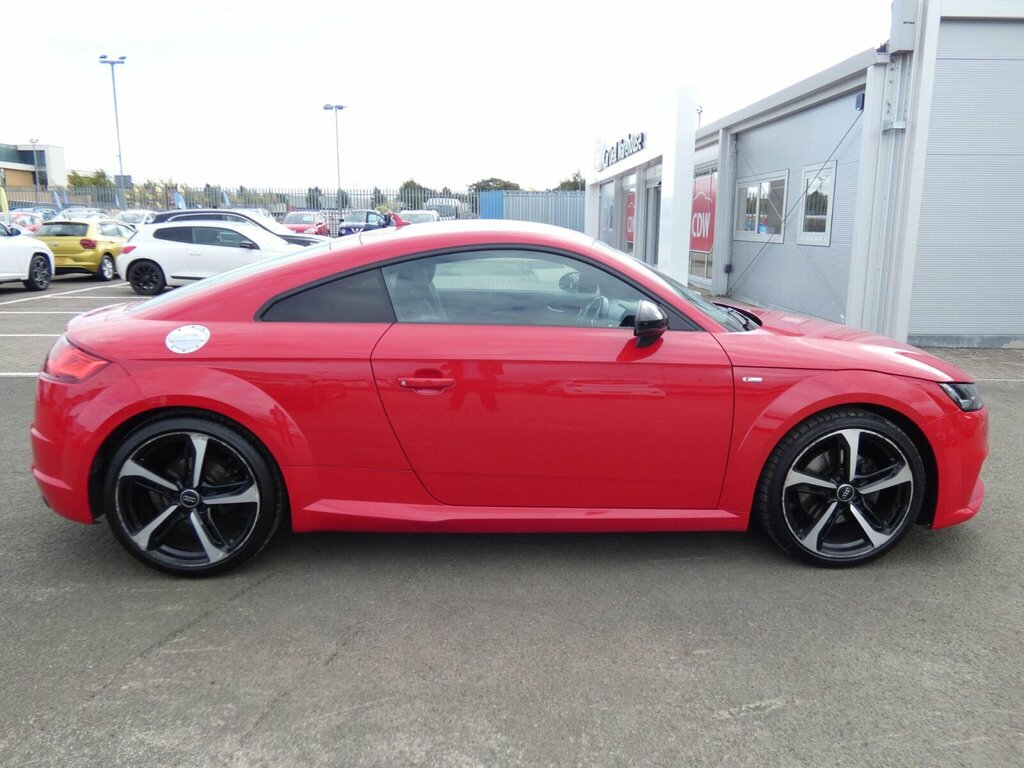 Audi TT 1.8 Tfsi Black Edition Euro 6 Ss Red #4