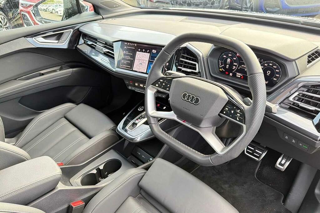 Audi Q4 E Tron Black Edition 45 Quattro 210,00 Kw Grey #6