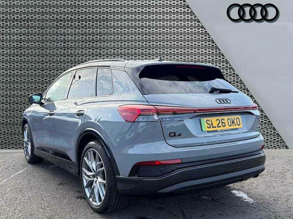 Audi Q4 E Tron Black Edition 45 Quattro 210,00 Kw Grey #3