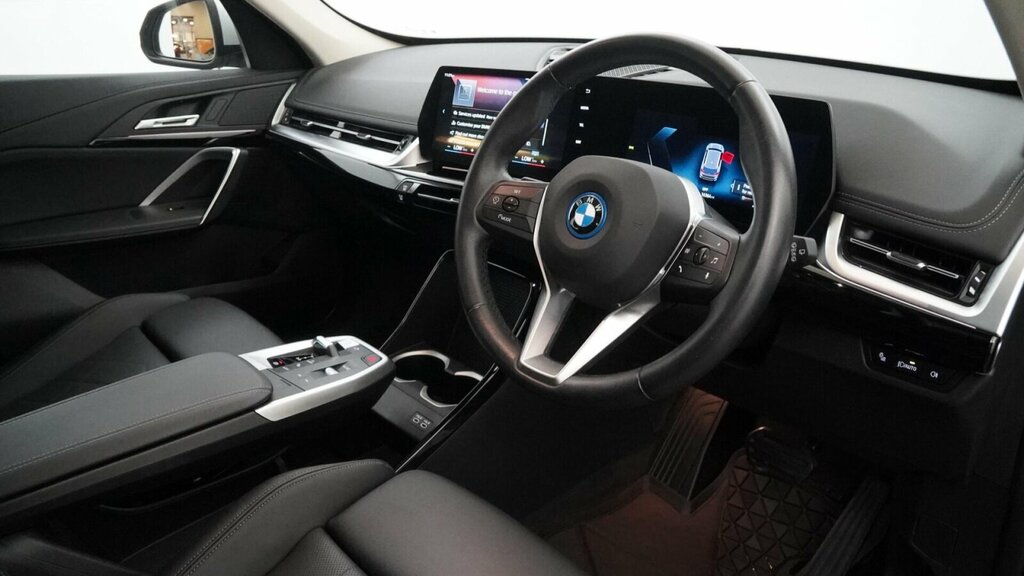 BMW iX1 30 66.5Kwh Xline Suv Xdrive 11K Silver #6