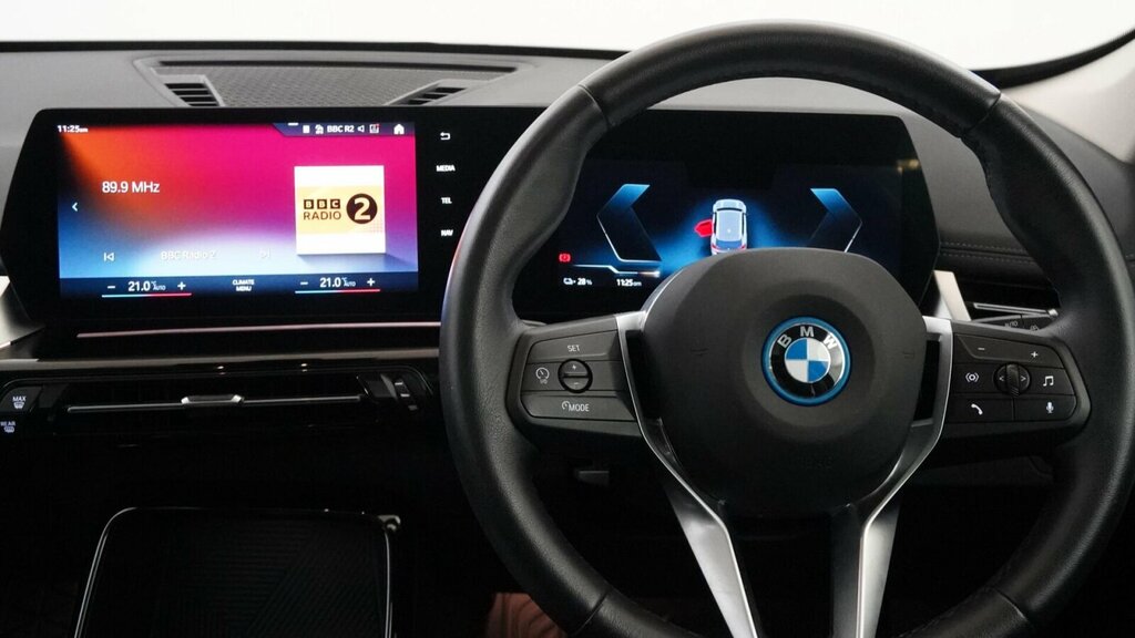 BMW iX1 30 66.5Kwh Xline Suv Xdrive 11K Silver #5