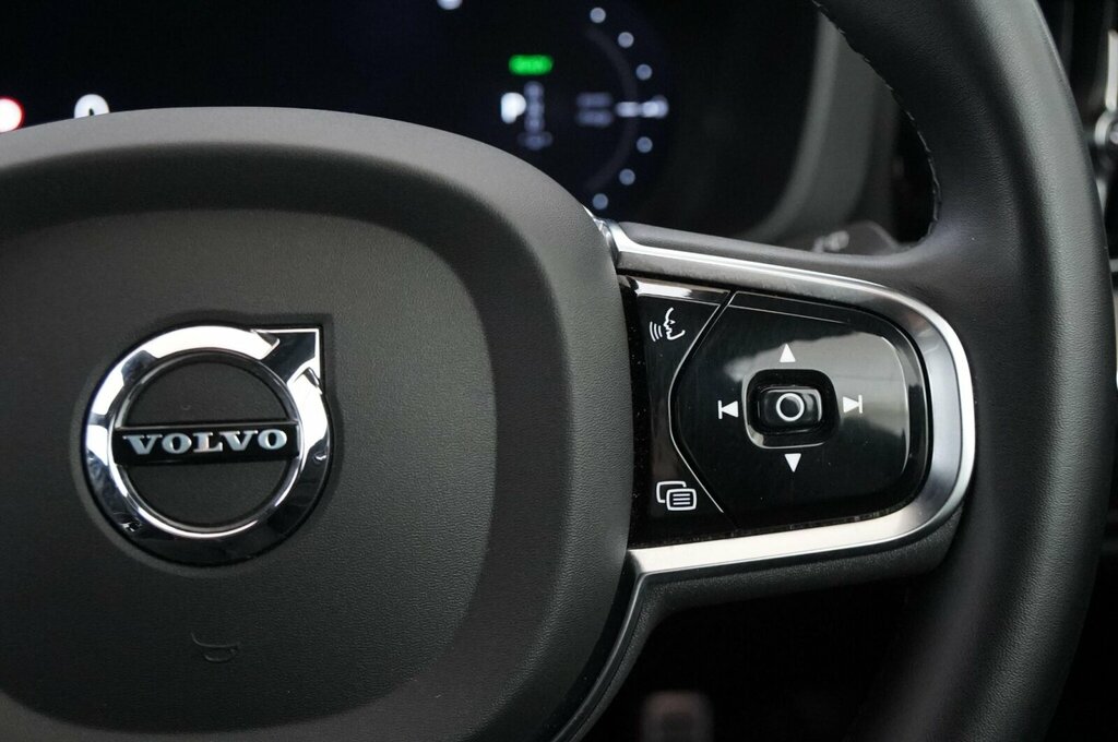 Volvo XC60 Inscription Blue #18