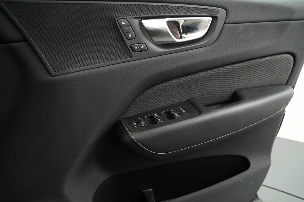 Volvo XC60 Inscription Blue #21