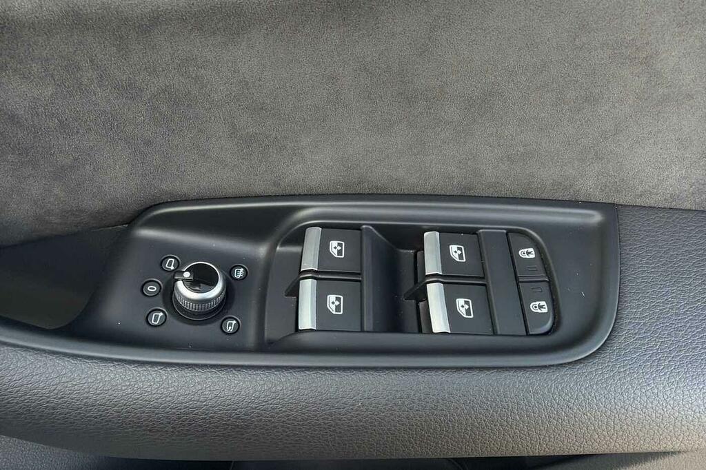 Audi Q7 Black Edition 50 Tdi Quattro 286 Ps Tiptronic Blue #24
