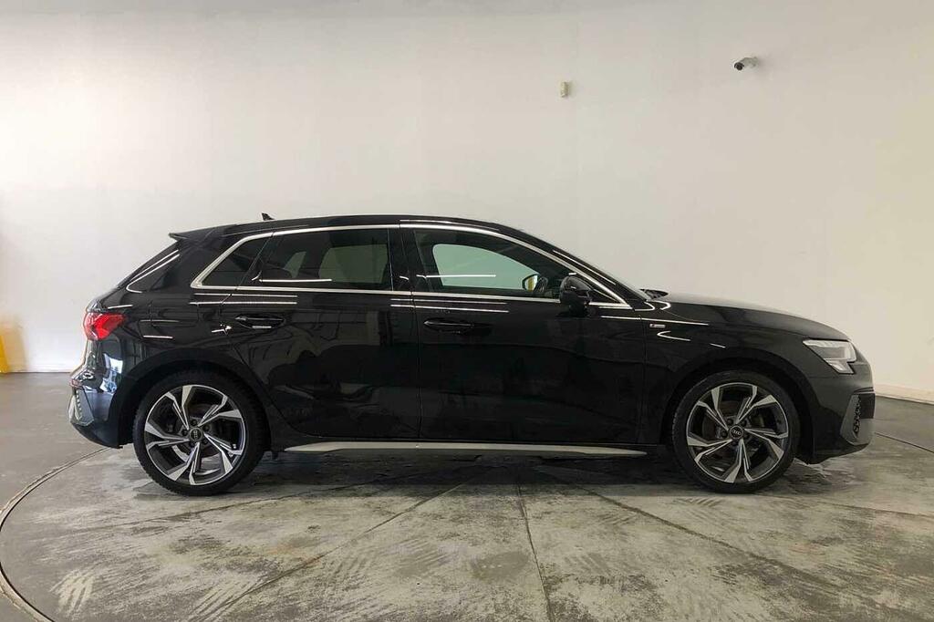 Audi A3 30 Tfsi Sport S Tronic Black #4