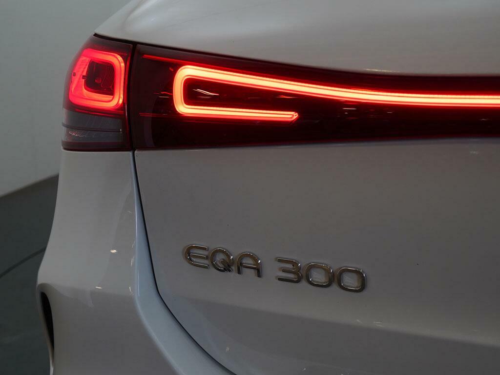 Mercedes-Benz EQA 250 70.5Kwh Amg Line Black #34