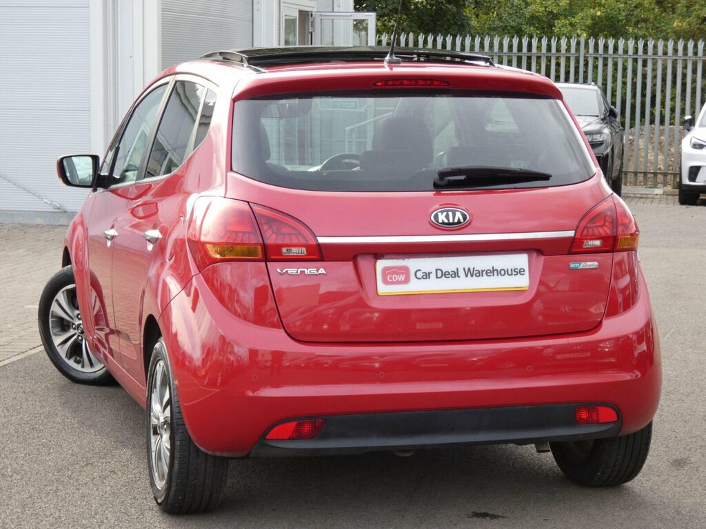 Kia Venga 2017 1.6 Only 23,000Mls,sat Nav,bluetoot Silver #25