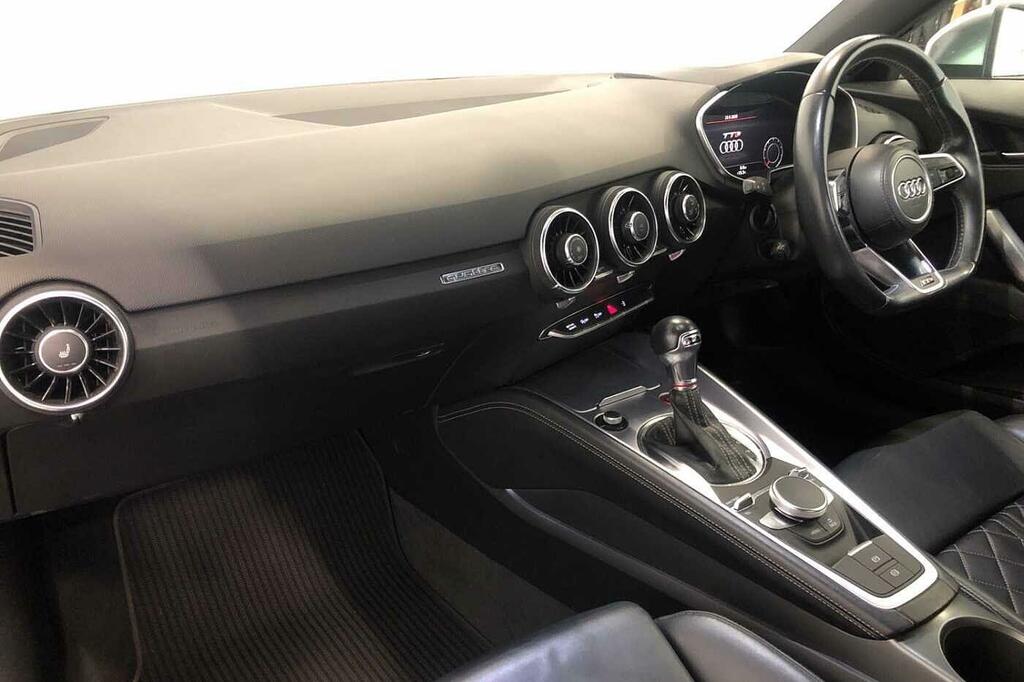Audi TT 2.9 Tfsi V6 Coupe Tiptronic Quattro 4 White #2