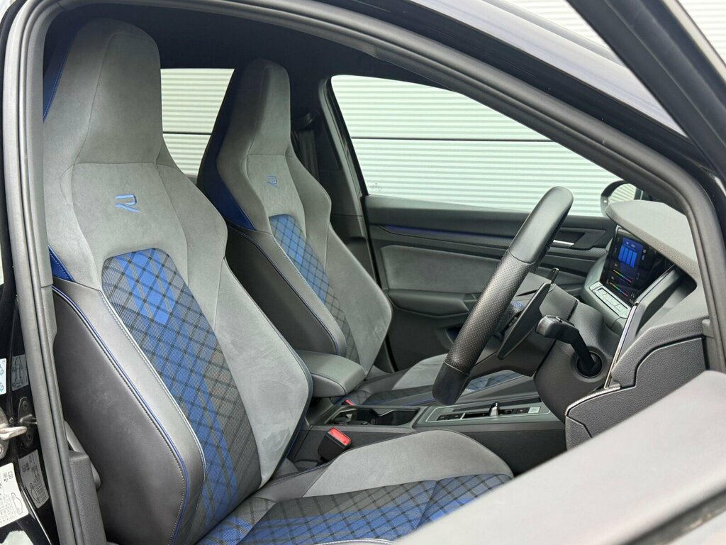 Volkswagen Golf 1.5 Tsi Life Black #44