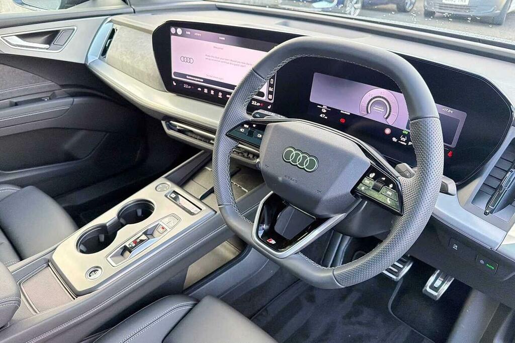Audi Q4 E Tron S Line Ps Black #6