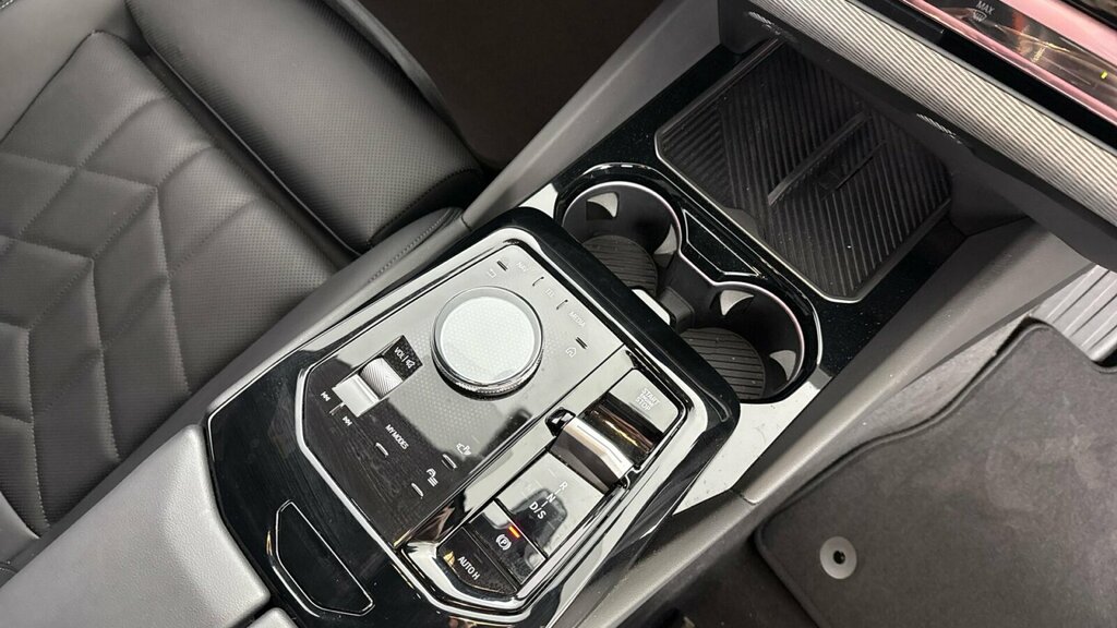 BMW 5 Series 530E M Sport Black #10