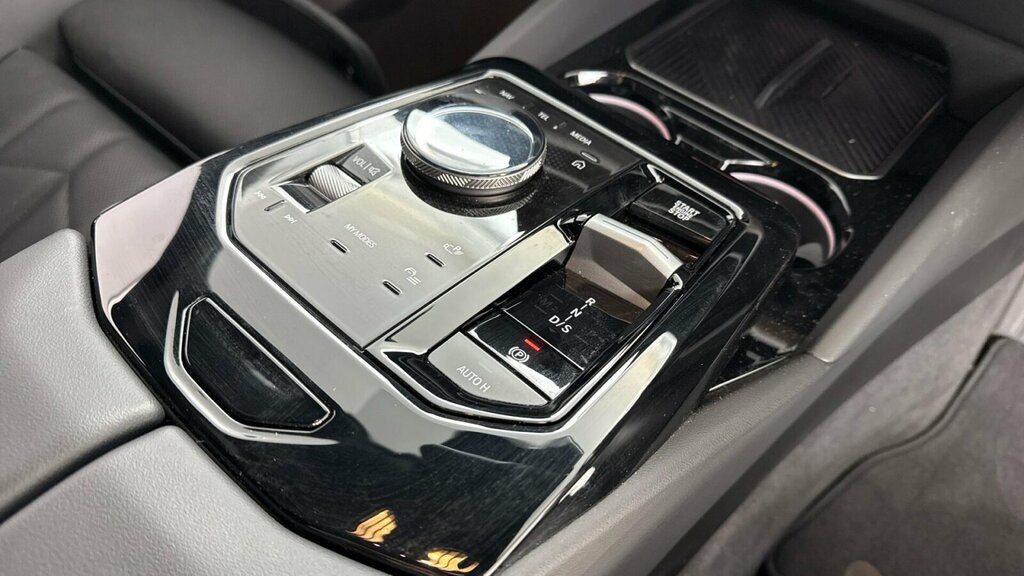 BMW 5 Series 530E M Sport Black #19