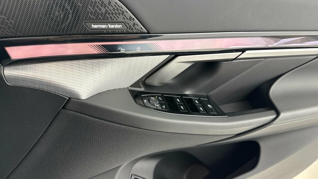 BMW 5 Series 530E M Sport Black #20