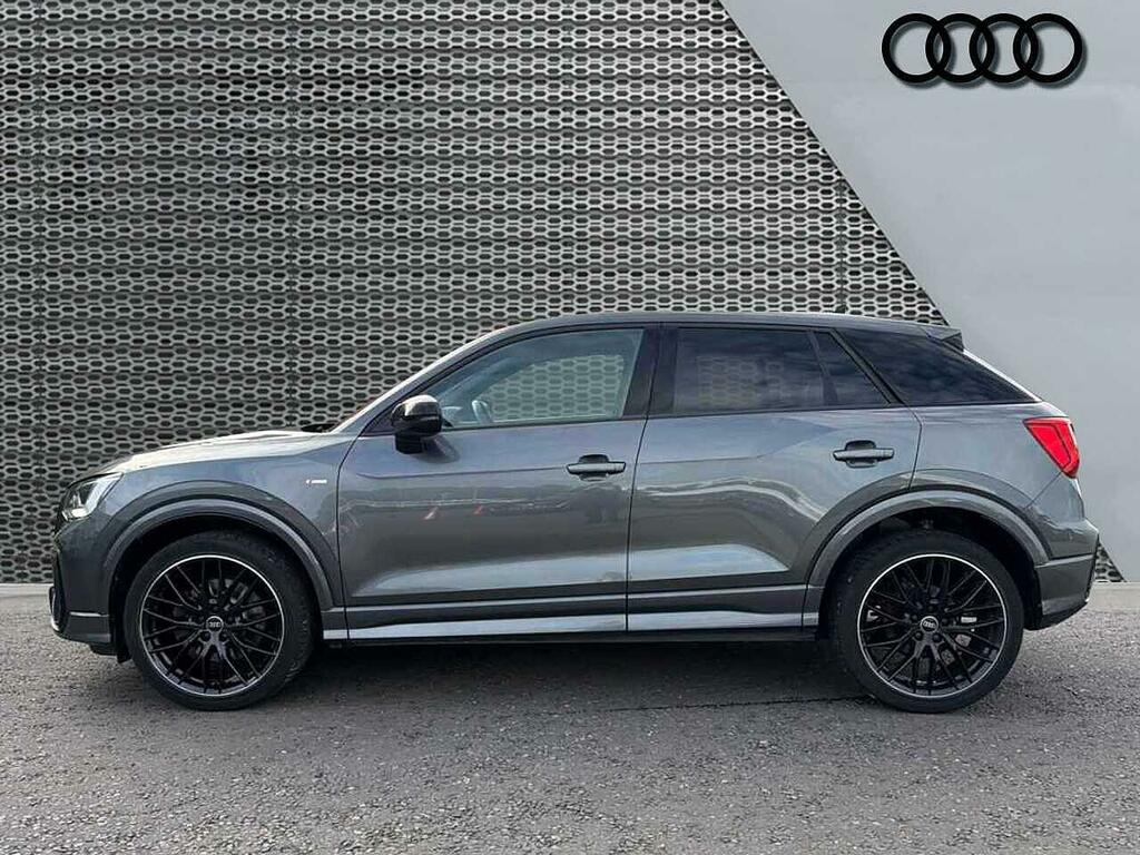 Audi Q2 Black Edition 30 Tfsi 110 Ps 6-Speed Grey #4