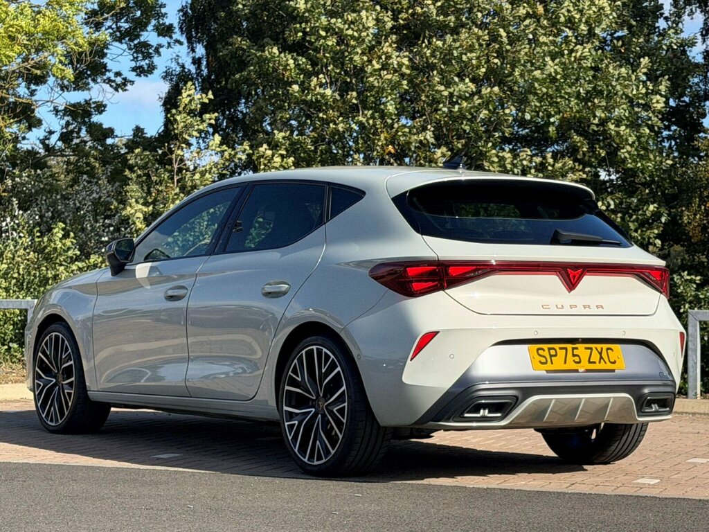 Cupra Leon Cupra Leon Estate 1.5 Tsi 150 V2 White #3