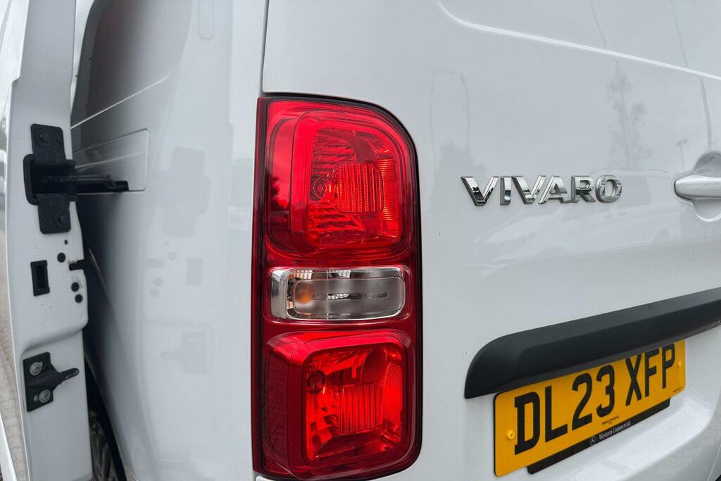 Vauxhall Vivaro 2900 1.5D 100Ps Prime H1 Van White #11