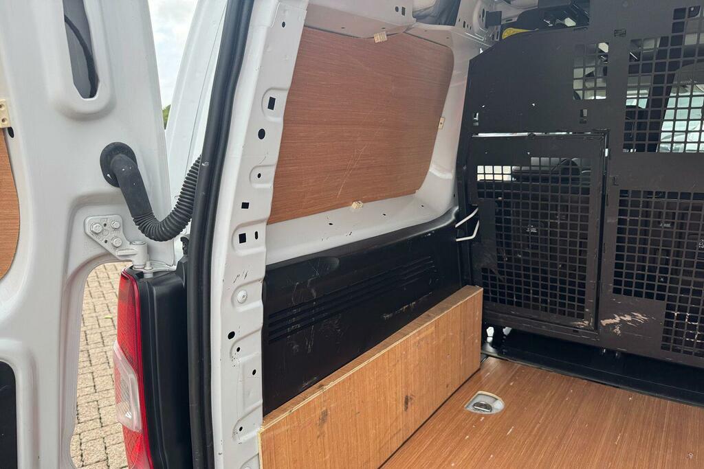 Peugeot Partner Panel Van 1.5 Bluehdi 1000 Professional Premium White #13