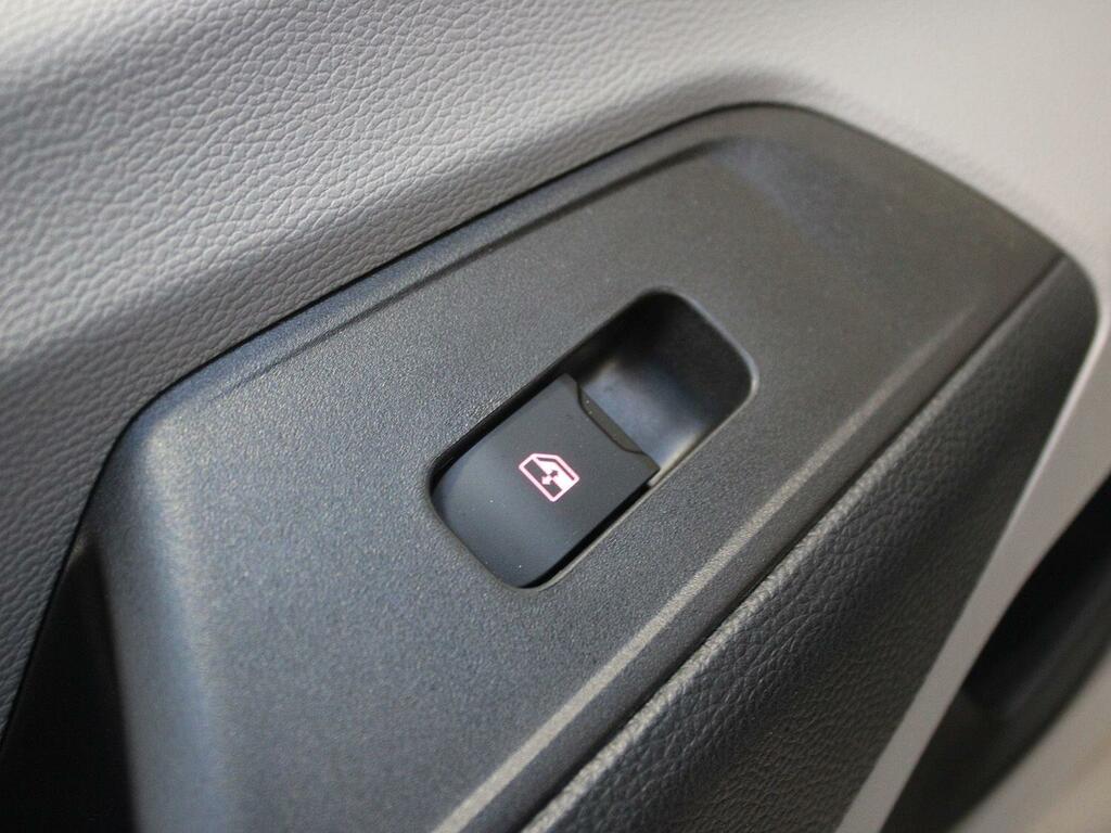 Maxus Deliver 9 Fwd Lh L3h2 Base 150 3500 Silver #10